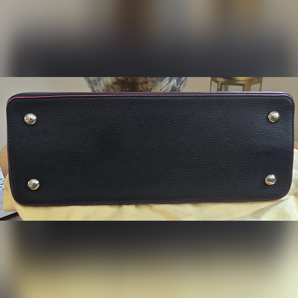 ✨️Louis Vuitton Capucines Taurillon Black Leather and Pink Trim Top Handle Bag - Picture 16 of 16